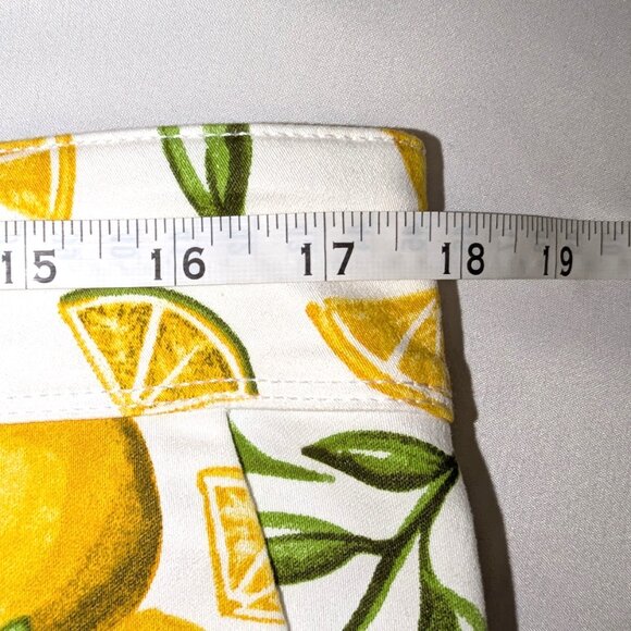 Isaac Mizrahi | Lemon & Lime Citrus Print Tailored White Shorts | Size 12 - Picture 10 of 12